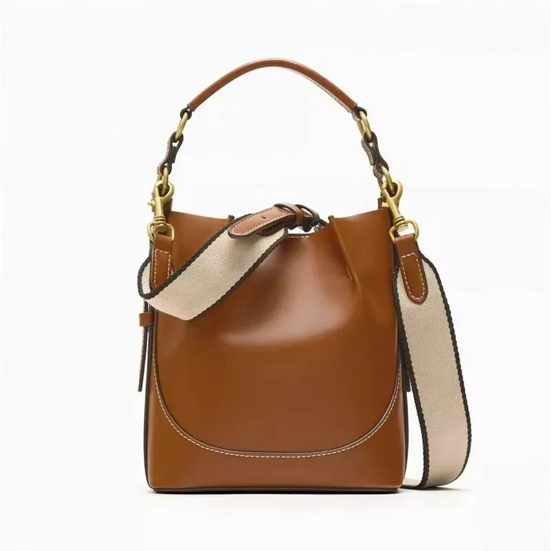 Lunra bucket bag